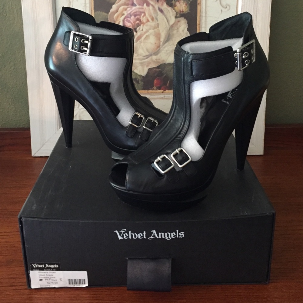 Velvet Angels Socialista High Heels